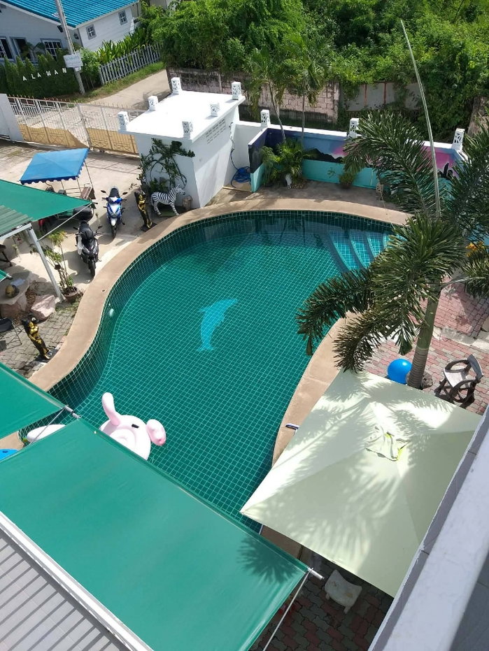 picture Single-family single-story home with pool - 3/8
