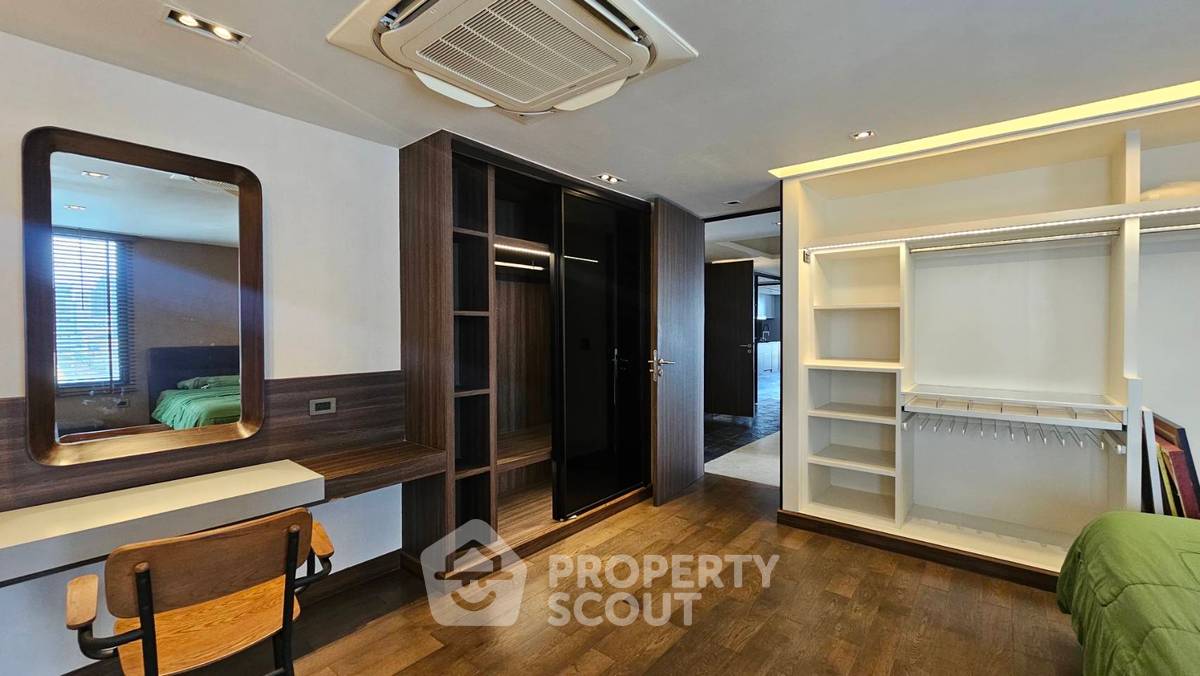 รูป คอนโด 2 ห้องนอน 155 ตร.ม. พร้อมขาย ที่ ไอคอนวัน คอนโดมิเนียม โซทงหล่อ (ID 883441) - รูปที่ 9/15