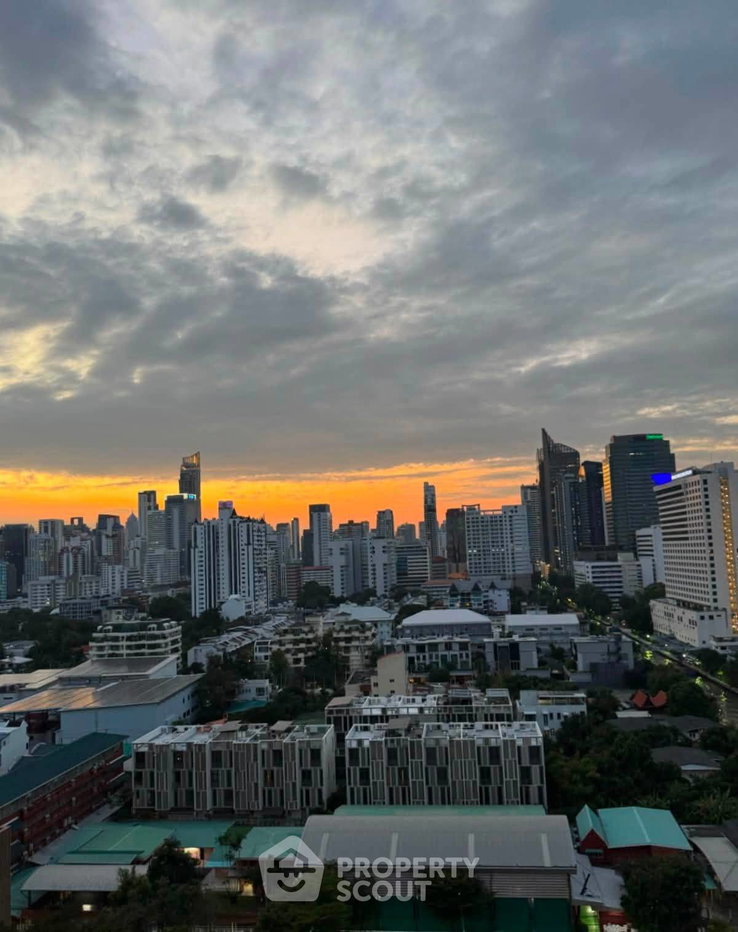 picture 1-BR Supalai Oriental Sukhumvit 39 Near MRT Phetchaburi (ID 3171950) - 8/9