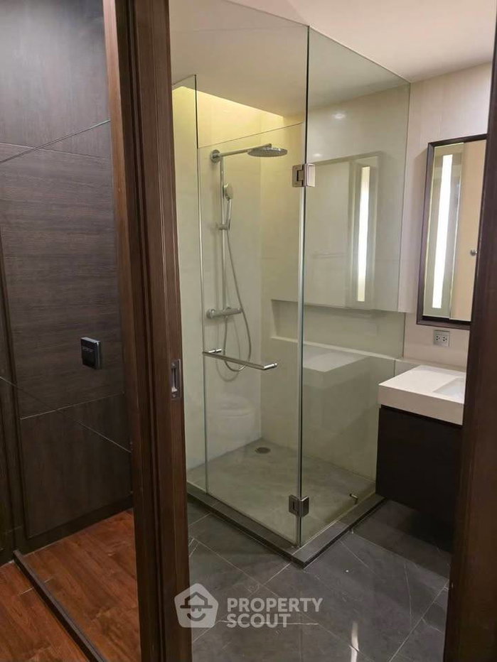 picture 26th-Floor 2-BR Condo At Quattro By Sansiri, BTS Thong Lor (ID 2878539) - 9/10