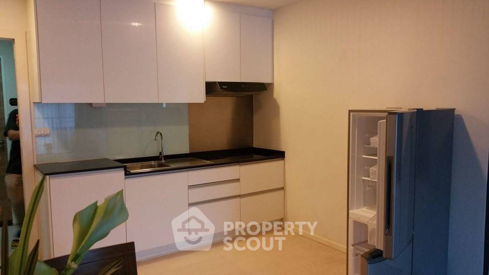picture 1-BR Renova Residence Chidlom 400m To BTS Phloen Chit (ID 386989) - 1/3
