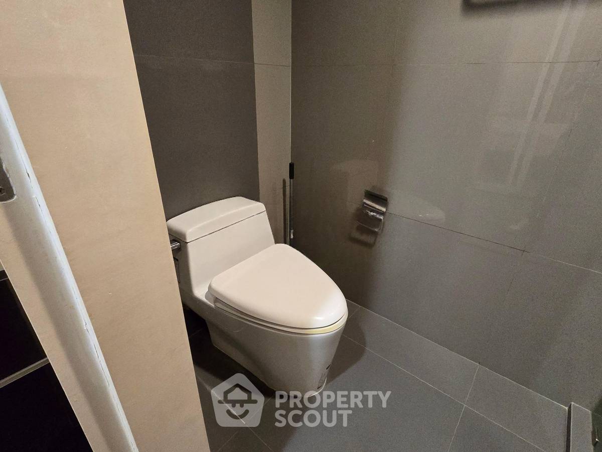 รูป ใกล้ BTS ทองหล่อ 200 เมตร | คอนโด 1 ห้องนอน The Crest Sukhumvit 34 (ID 3171993) - รูปที่ 9/11