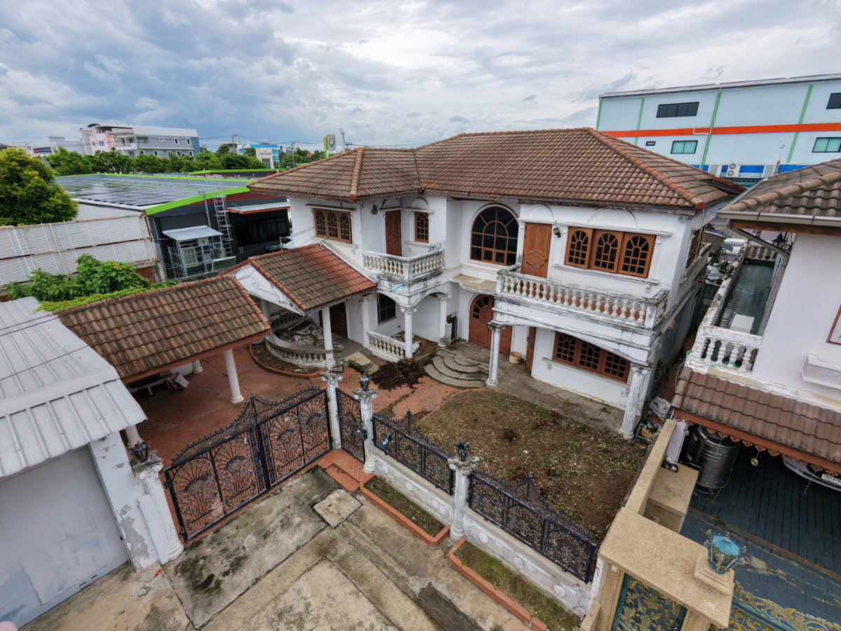 รูป ที่ดินสวยแถมบ้าน ทำเลดีมาก เกือบติดถนนพระเทพ ใกล้แยกไฟฉาย เพียง 9.9 ล - รูปที่ 4/5