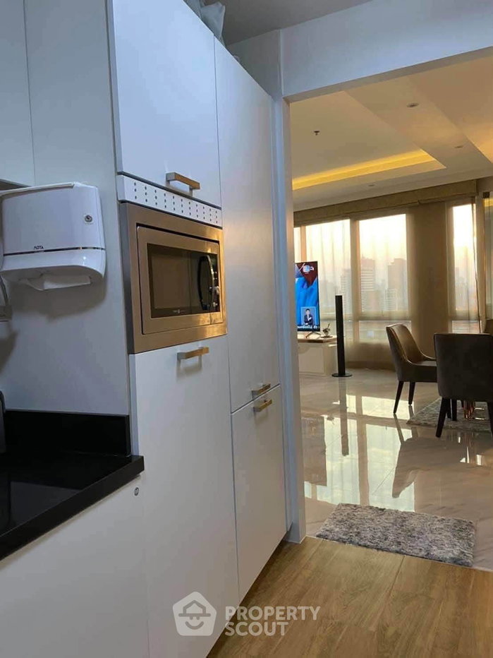 picture 15th-Floor 3-BR Baan Rajprasong Condominium Near BTS Ratchadamri (ID 3171681) - 11/14