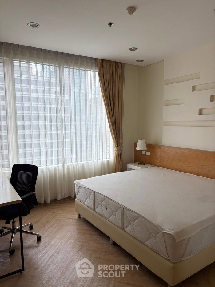 picture 200m To MRT Silom | 3-BR | The Royal Saladaeng Condominium (ID 3173220) - 6/15
