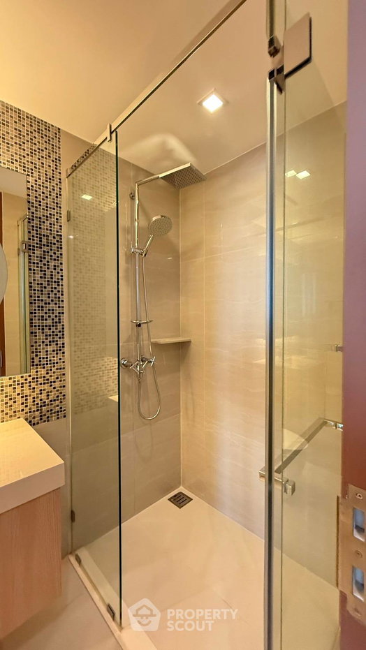 picture 1-BR Condo At Bright Wongwian Yai Near BTS Pho Nimit (ID 3171648) - 6/6