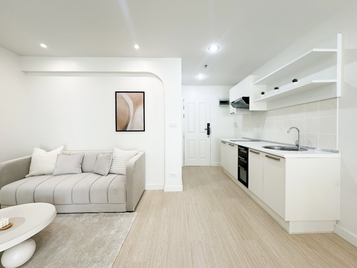 picture Large room for sale, newly renovated, near BTS Wutthakat - 10/18