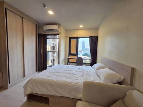 ห้องนอนแสนอบอุ่นชาร์จพลัง 🌙 | Flo by Sansiri 1Bed 26ตร.ม. | เช่า 14,500 ใกล้ BTS คลองสาน | นัดชมห้องฟรี ทักด่วน! ⚡