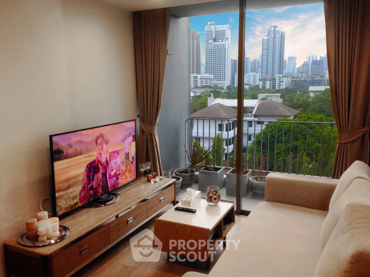 picture 1-BR Condo At Down Town 49 Near BTS Phrom Phong (ID 636808) - 10/24