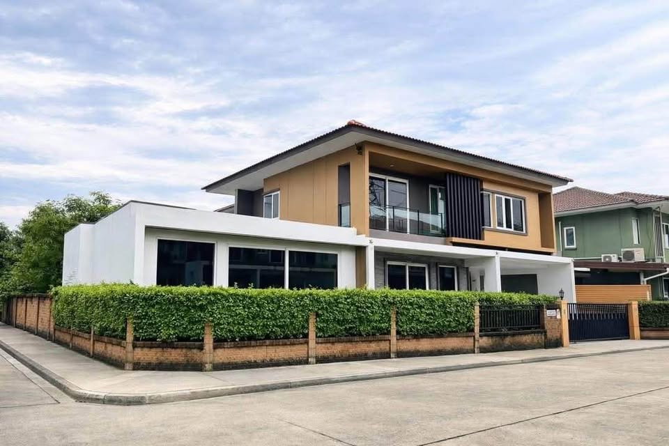 รูป ขาย บ้านเดี่ยวโครงการ โกลเด้นวิลเลจ อ่อนนุช พัฒนาการ GH624 - รูปที่ 1/15
