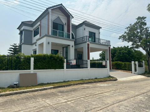 Home for rent at Krisdacity laje and park