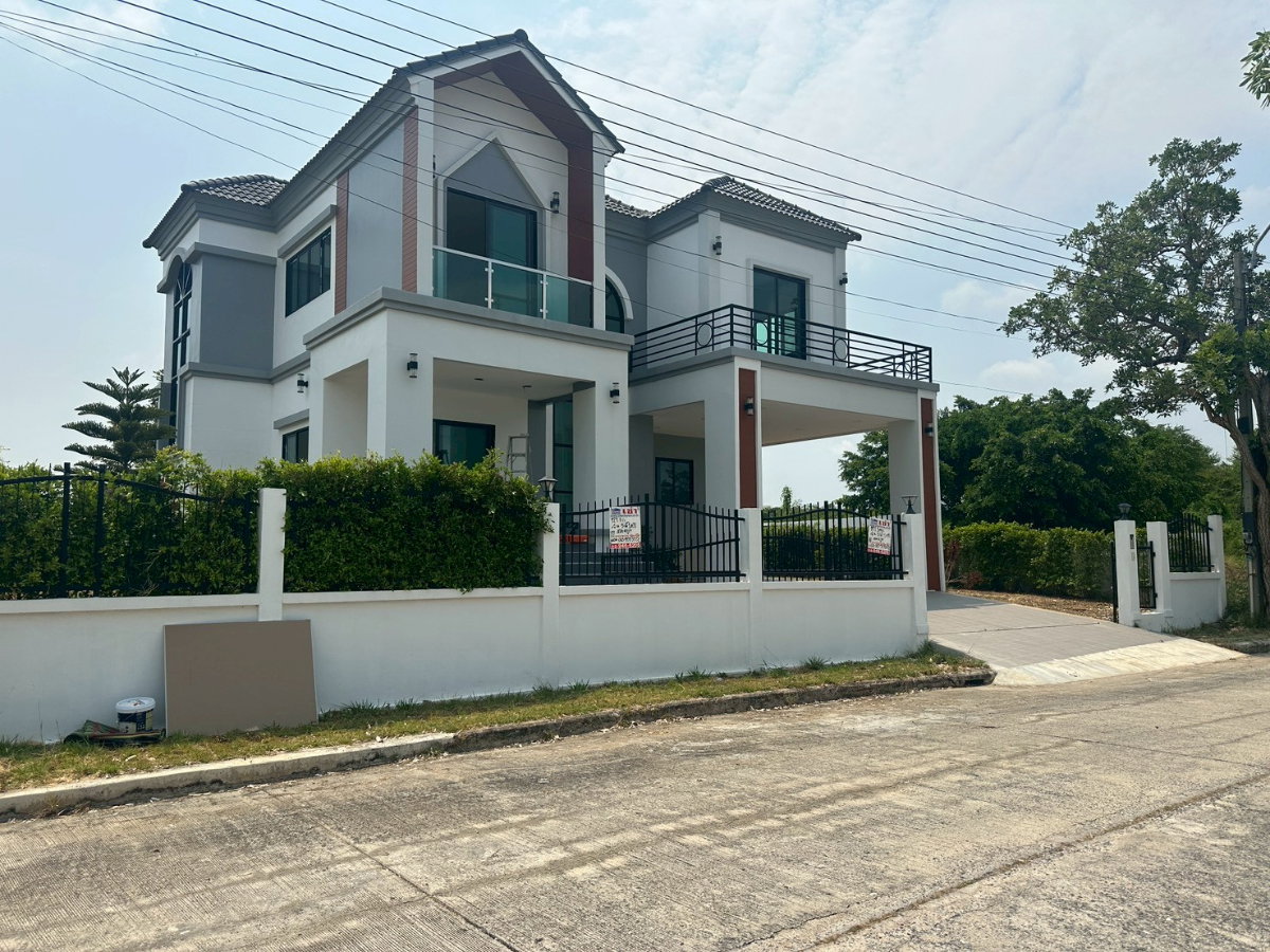 picture Home for rent at Krisdacity laje and park - 1/22