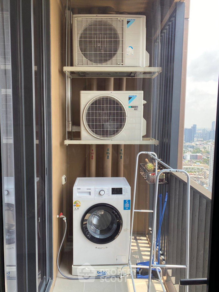 รูป คอนโด 1 ห้องนอน ชั้น 43 โครงการ Oka Haus Sukhumvit 36 ใกล้ BTS ทองหล่อ (ID 2776131) - รูปที่ 5/8