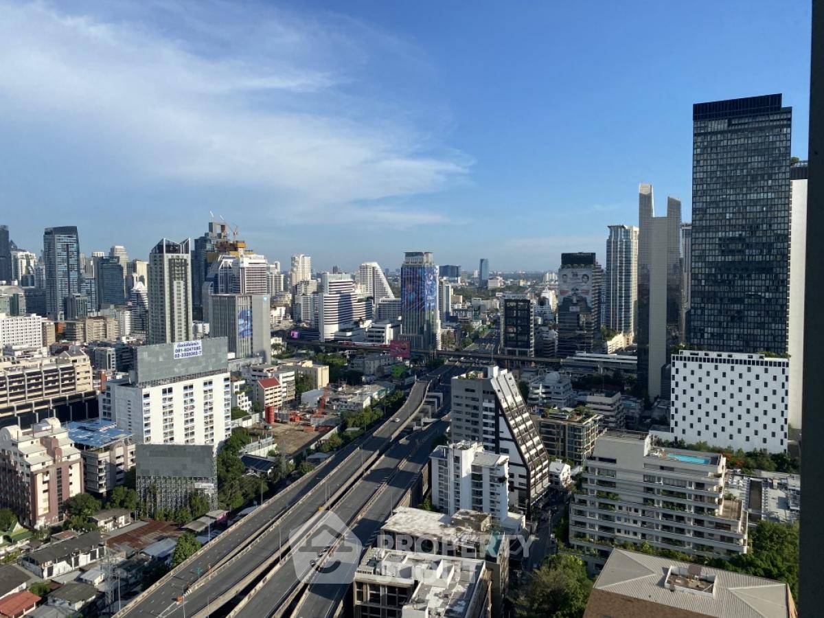 picture 32nd-Floor 1-BR Condo At Life One Wireless Near BTS Phloen Chit (ID 1530246) - 2/3