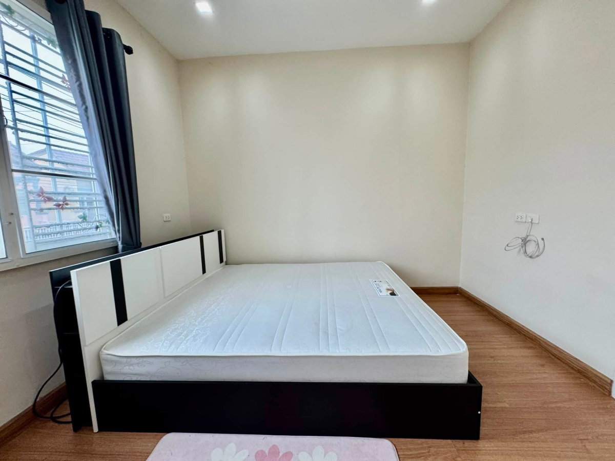 รูป ให้เช่าทาวน์โฮม 4 ห้องนอน ม.โกลเด้นท์ทาวน์ เก้ากิโล ศรีราชา - รูปที่ 22/24