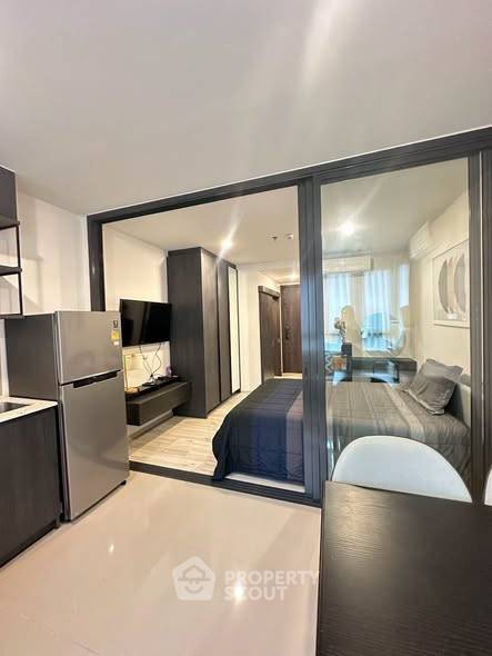 picture Great Value 1-BR XT Huaikhwang, 100m To MRT Huai Khwang (ID 3171729) - 4/8