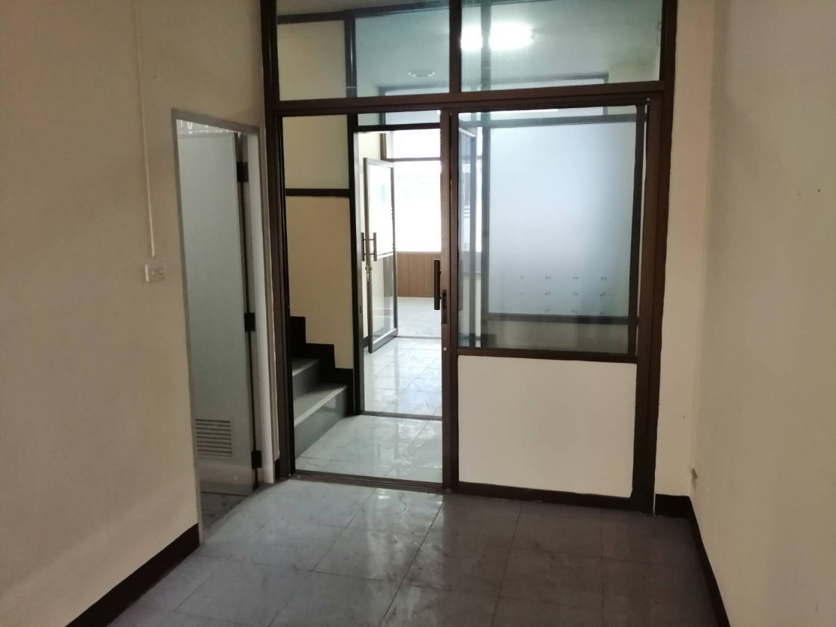 picture 2 Adjacent 3-Story Commercial Buildings, 19 sq.wah Each – Ban Suan, Chonburi – THB 3.5M - 5/10
