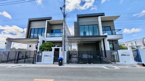 เช่าบ้าน  เอเรน เอ็กซ์ บางนา ชั้นสูง ห้องมุม หน้ากว้าง รีโนเวทใหม่ บางพลีใหญ่ บางพลี สมุทรปราการ CX-168848 ✅ ทักไลน์ @connexproperty ตอบทันที ทีมงานมืออาชีพ ✅