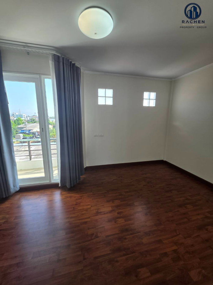 picture For rent, 3-storey townhouse, Palm Spring Village 9, Ban Phru - 12/18