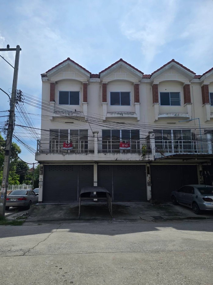 picture 2 Adjacent 3-Story Commercial Buildings, 19 sq.wah Each – Ban Suan, Chonburi – THB 3.5M - 1/10
