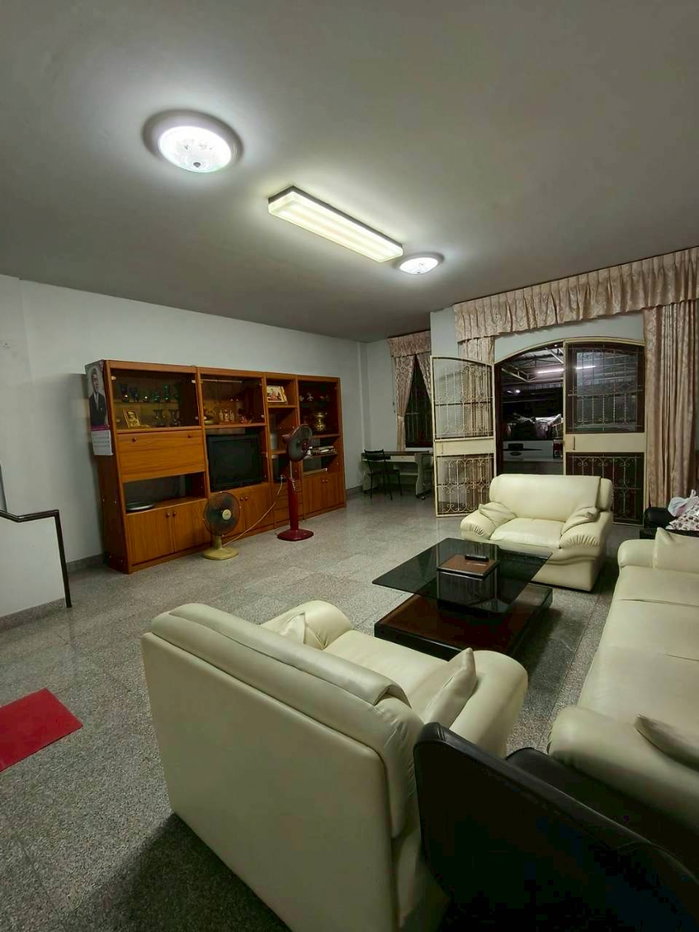รูป ขายทาวน์โฮม หมู่บ้านพรรณวดี ลาดพร้าว64แยก2 - รูปที่ 6/29