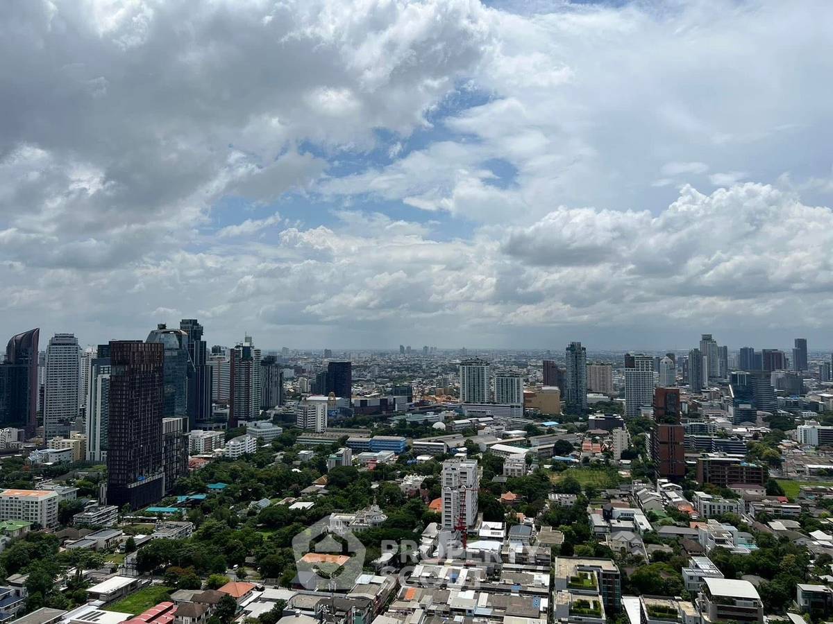 picture 39th-Floor 1-BR Oka Haus Sukhumvit 36, BTS Thong Lor (ID 2422437) - 9/11