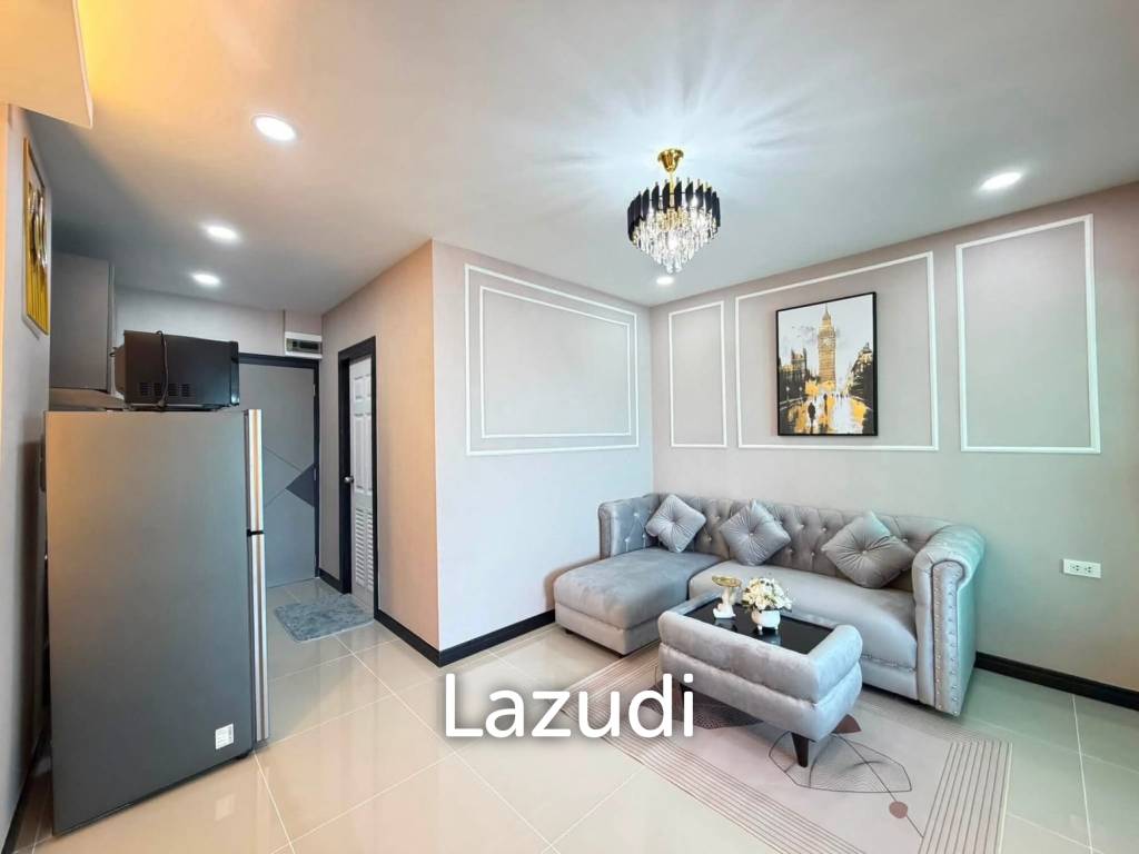picture Stylishly Renovated 1-Bed Condo at Pattaya Plaza Condotel - 2/9