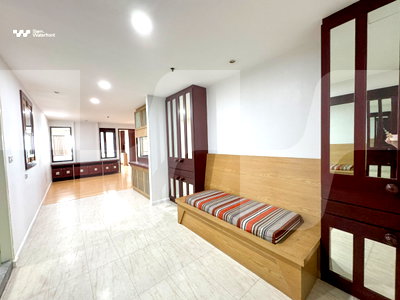 Condos for sale : 🔥For Sale🔥State Tower Condominium, 2 Bedrooms/2Bathrooms, 118sqm, 41st floor, Cityview, beautifully decorated, near BTS Saphan Taksin. 