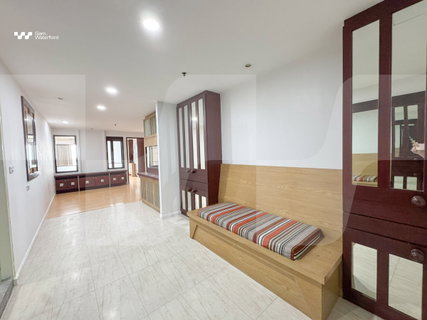 🔥For Sale🔥State Tower Condominium, 2 Bedrooms/2Bathrooms, 118sqm, 41st floor, Cityview, beautifully decorated, near BTS Saphan Taksin. 