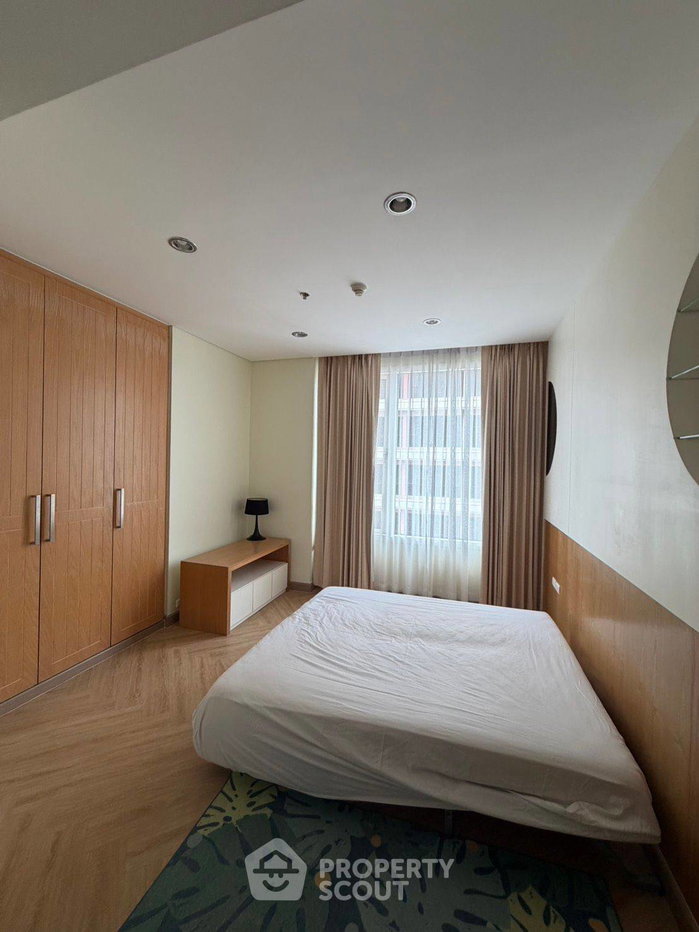 picture 200m To MRT Silom | 3-BR | The Royal Saladaeng Condominium (ID 3173220) - 15/15