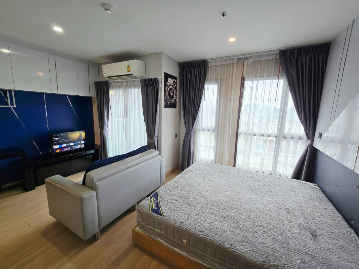 รูป ให้เช่า ลุมพินี สวีท ดินแดง–ราชปรารภ   12,000 บาท/เดือน | Studio 24 ตร.ม.  📅 พร้อมเข้าอยู่  - รูปที่ 6/7