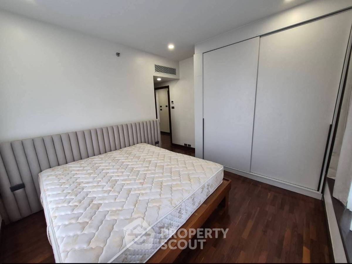 picture 2-BR 96 Sqm Condo At Baan Piya Sathorn Near MRT Silom (ID 3173035) - 1/13
