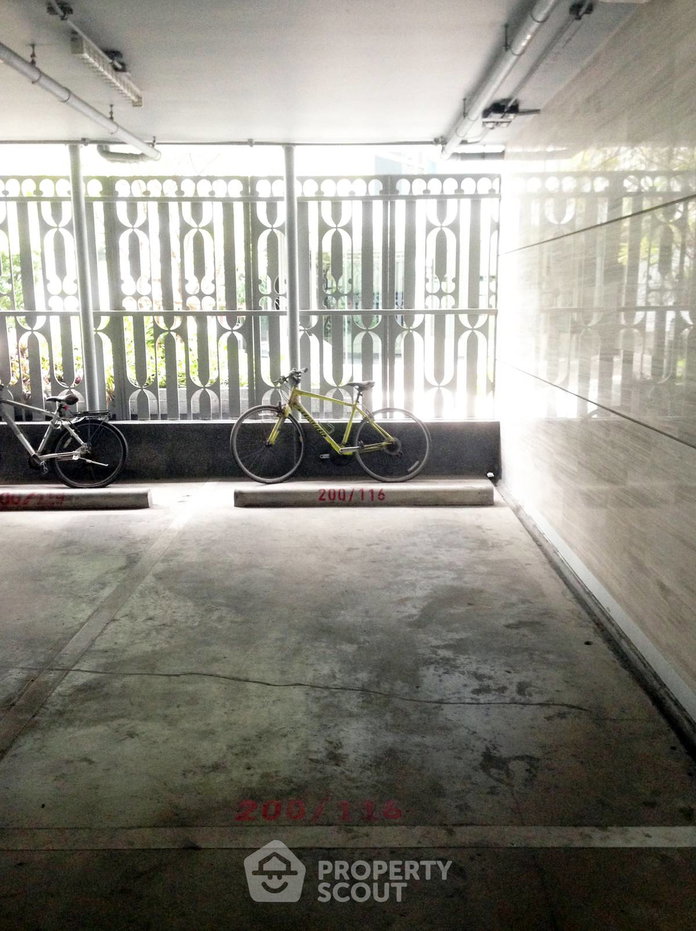 picture 1-BR Condo At Down Town 49 Near BTS Phrom Phong (ID 636808) - 15/24