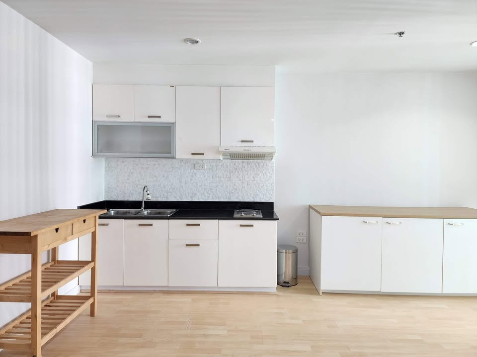 รูป ขายถูก!! Sukhumvit Living Town (สุขุมวิท ลิฟวิ่ง ทาวน์) 1ห้องนอน 52 ตร.ม.สนใจแอดไลน์ @480kttgd - รูปที่ 7/13