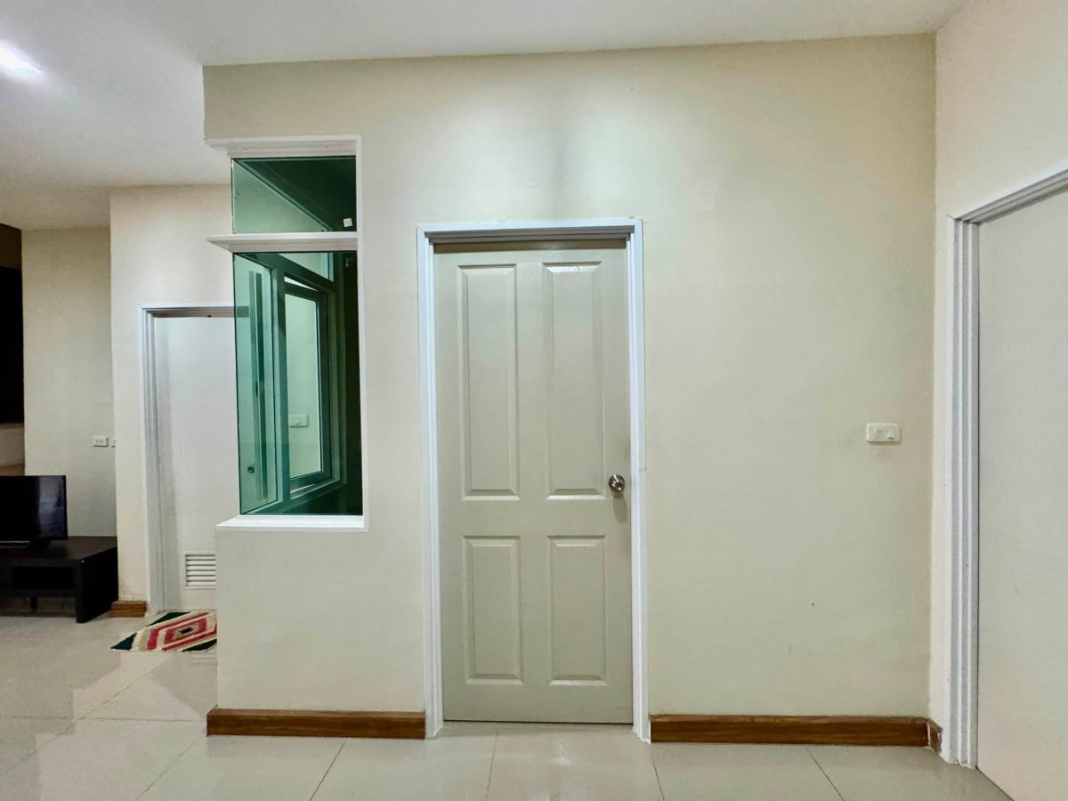 รูป ให้เช่าทาวน์โฮม 4 ห้องนอน ม.โกลเด้นท์ทาวน์ เก้ากิโล ศรีราชา - รูปที่ 8/24