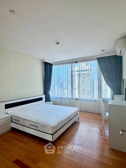 picture 22nd-Floor 2-BR At Aguston Sukhumvit 22 Near MRT Queen Sirikit (ID 3171789) - 1/4