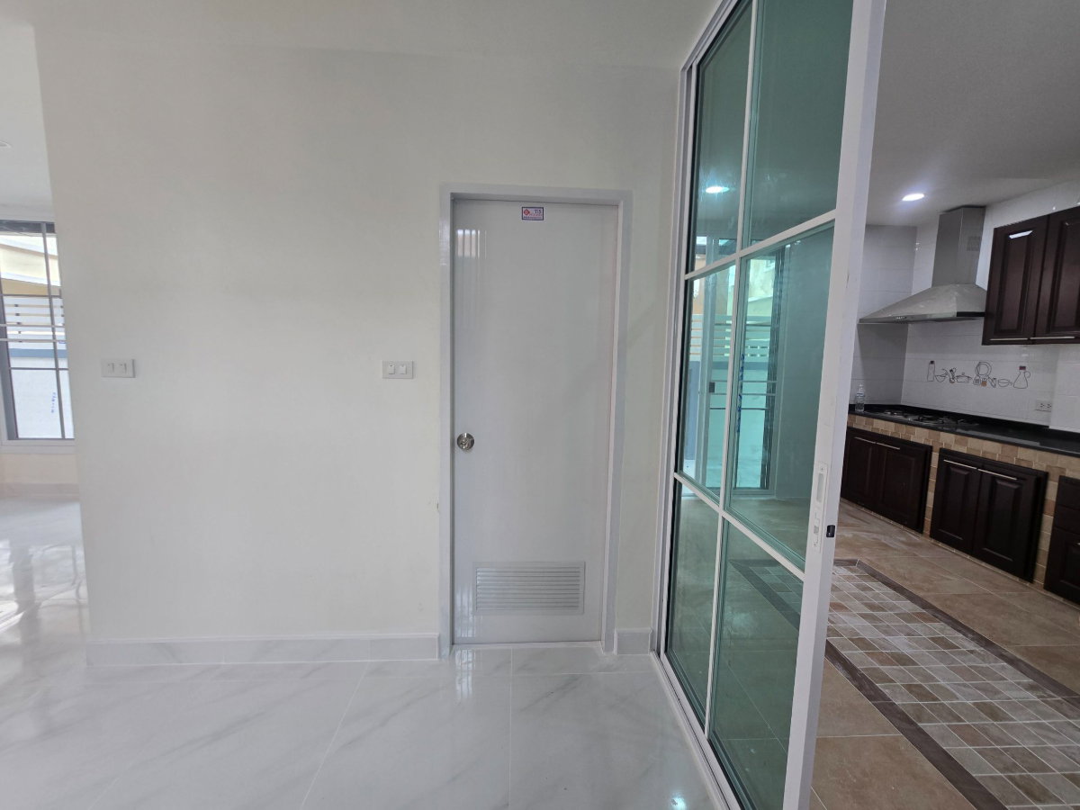 รูป บ้านเดี่ยวใกล้ BTS รีโนเวทใหม่ทั้งหลัง ม.การ์เด้น วิลล่า คลอง 3 (Garden Villa Klong 3) ถนนชลมาร์คพิจารณ์ (รังสิต-คลอง 3) ลาดสวาย ลำลูกกา ปทุมธานี - รูปที่ 17/39