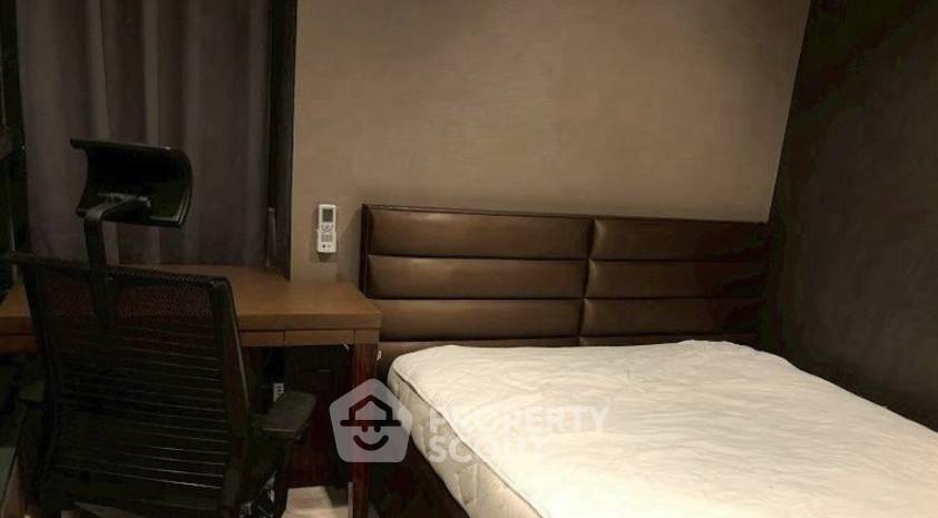 picture 15th-Floor 2-BR Ideo Mobi Sathorn, 80m To BTS Krung Thon Buri (ID 3161812) - 3/4