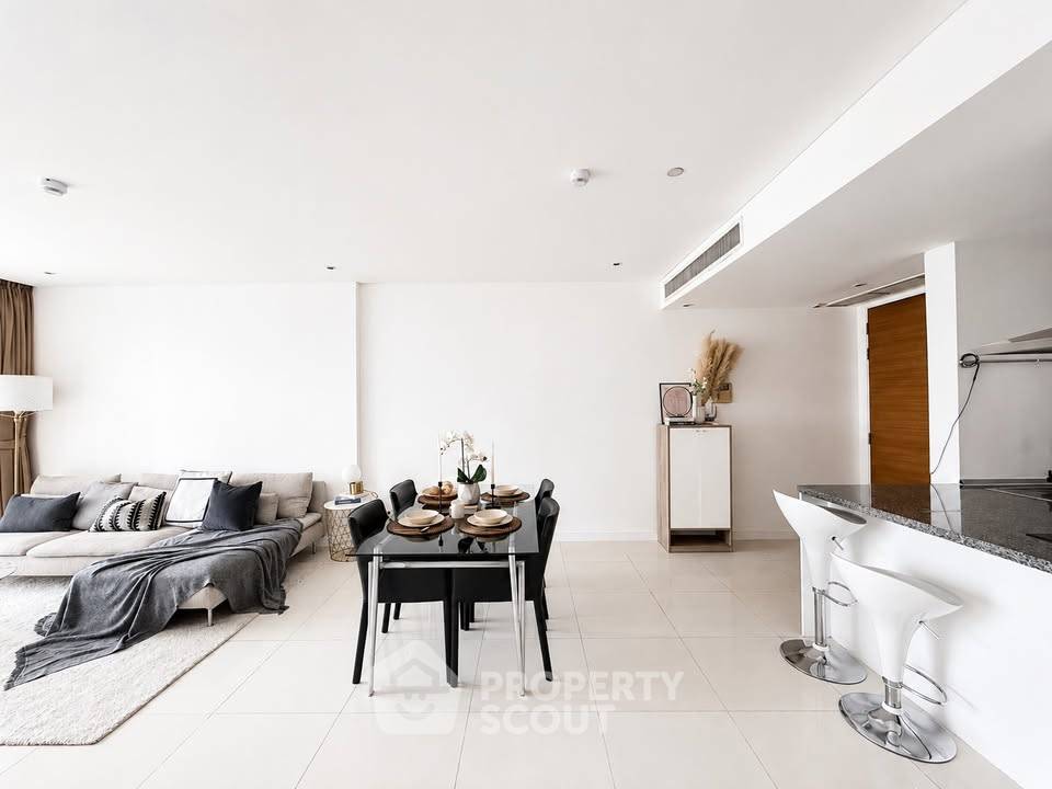 picture 2-BR Fullerton Sukhumvit Near BTS Ekkamai, 96 Sqm (ID 3138131) - 5/29