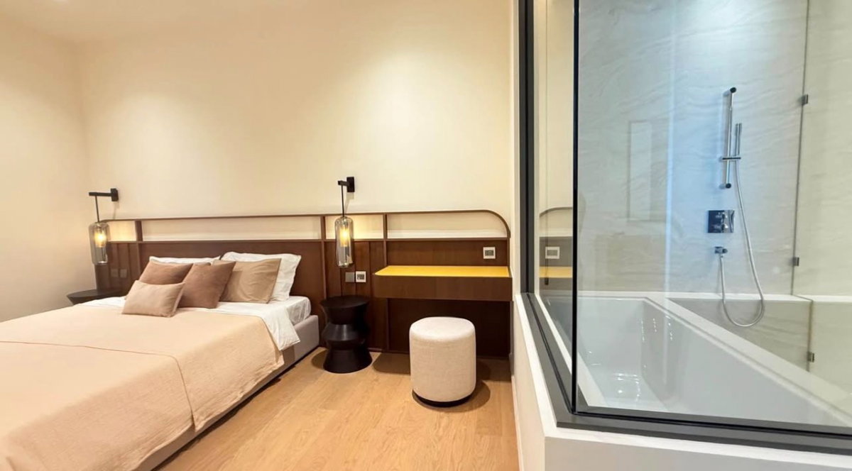 picture For Rent: The Strand Thonglor | Only 80 m to BTS Thonglor | Pet Friendly - 12/12