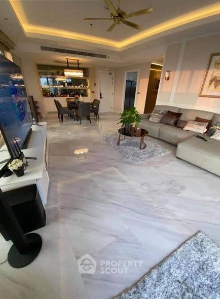 picture 15th-Floor 3-BR Baan Rajprasong Condominium Near BTS Ratchadamri (ID 3171681) - 2/14