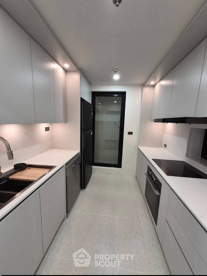 picture 2-BR 96 Sqm Condo At Baan Piya Sathorn Near MRT Silom (ID 3173035) - 5/13