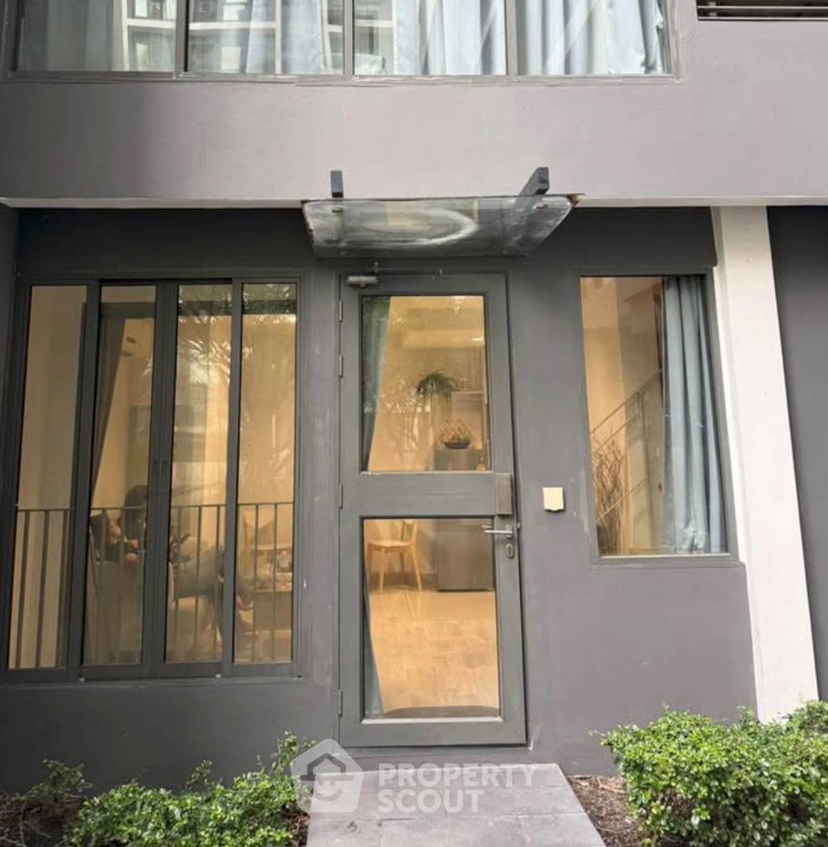 picture 1-BR Condo 200m To MRT Phra Ram 9 | Ideo Mobi Rama 9 (ID 3163856) - 3/8