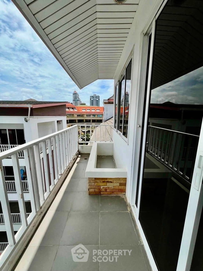 รูป ขายคอนโด 3 ห้องนอน 154 ตร.ม. ที่ New Nordic VIP 2 พระตำหนัก (ID 3173154) - รูปที่ 7/17
