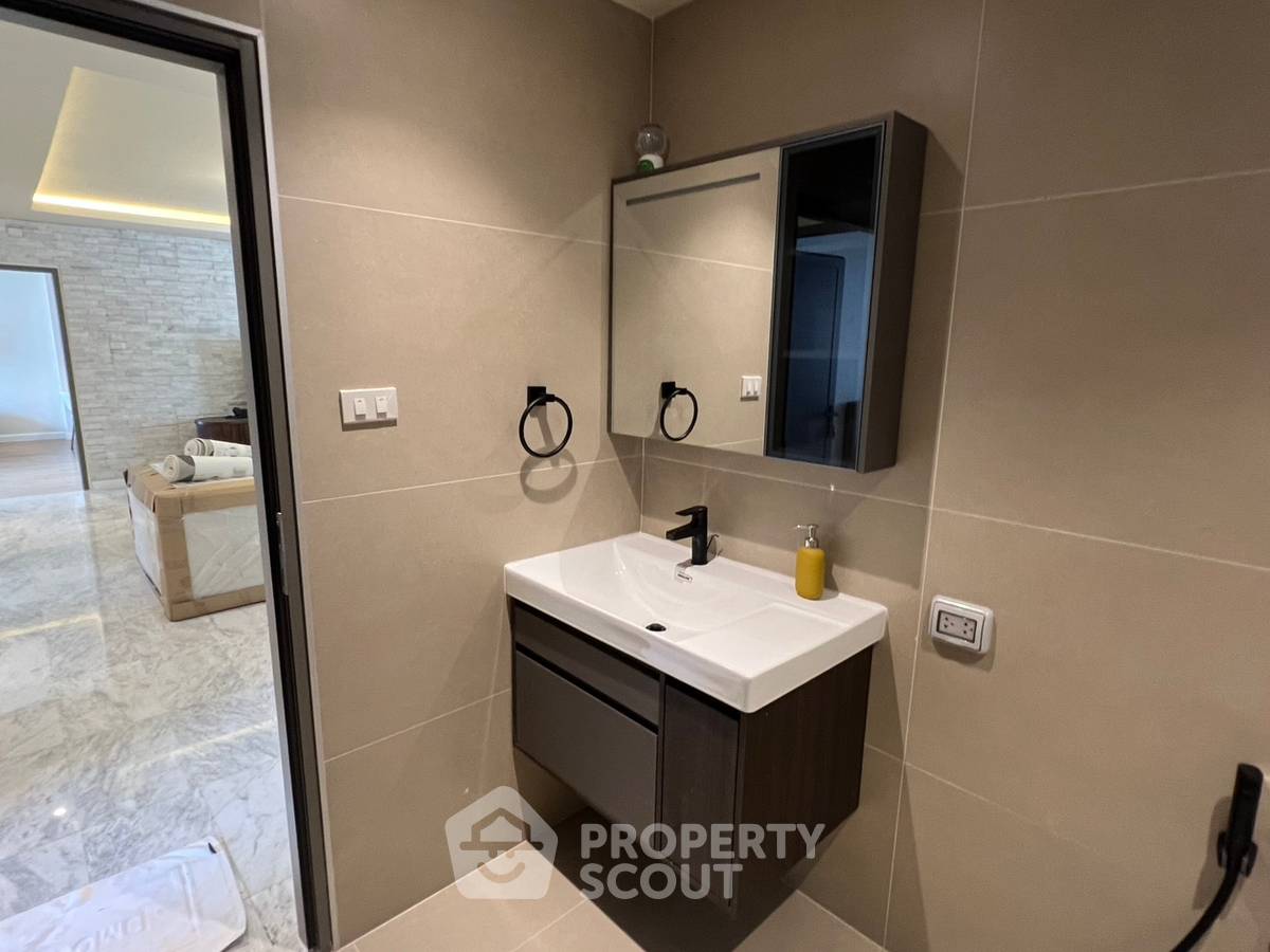 picture 236 Sqm 4-BR Condo For Sale At DS Tower 1, BTS Phrom Phong (ID 3171675) - 12/16