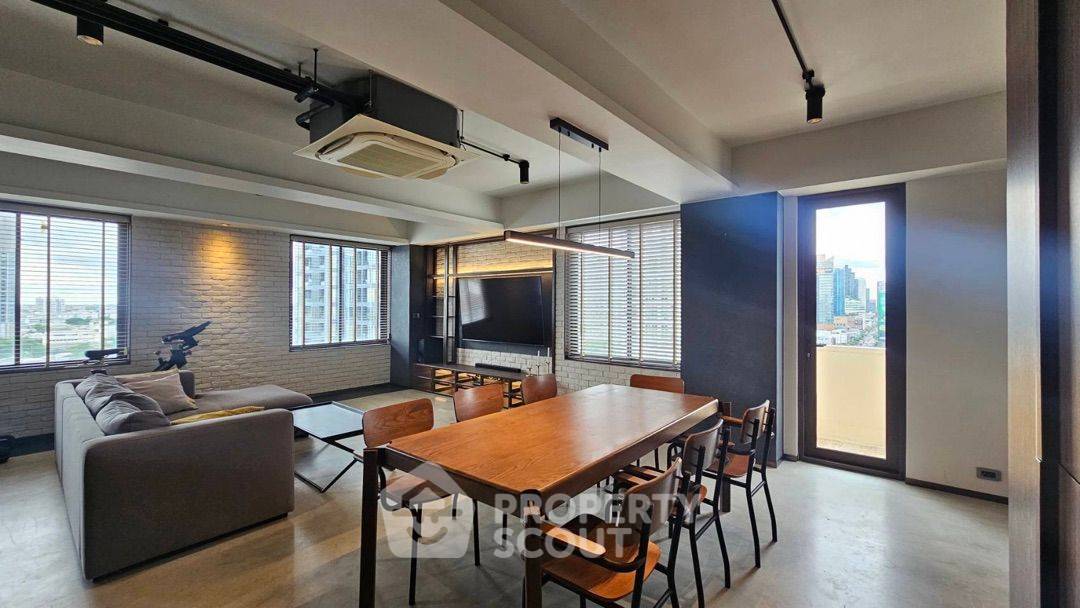 รูป คอนโด 2 ห้องนอน 155 ตร.ม. พร้อมขาย ที่ ไอคอนวัน คอนโดมิเนียม โซทงหล่อ (ID 883441) - รูปที่ 1/15