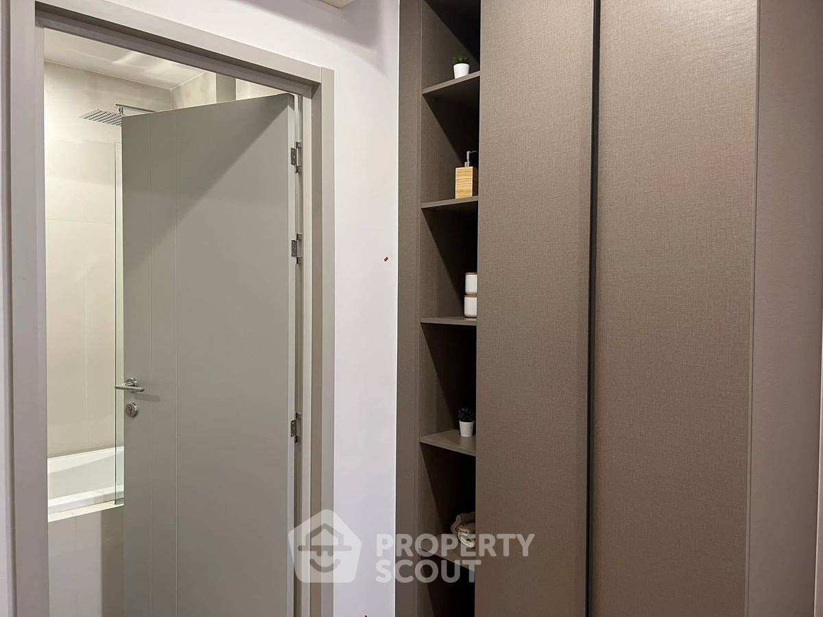 picture 39th-Floor 1-BR Oka Haus Sukhumvit 36, BTS Thong Lor (ID 2422437) - 3/11