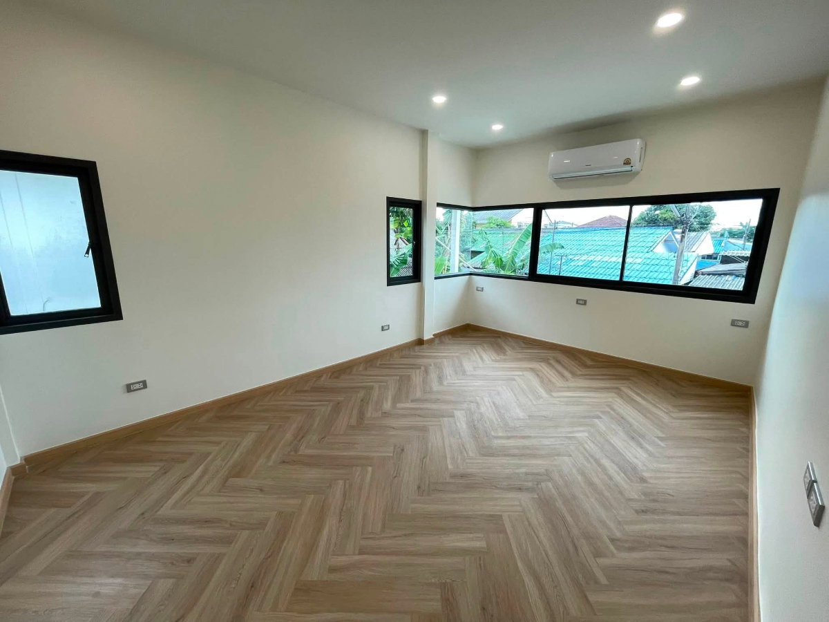 รูป ขายบ้านโซนลาดพร้าว ย่านโชคชัย 4 นาคนิวาส ลาดพร้าว-วังหิน ทำเลดี กว้างมาก แต่งสวยพร้อมอยู่ ทำเลทอง - รูปที่ 27/50