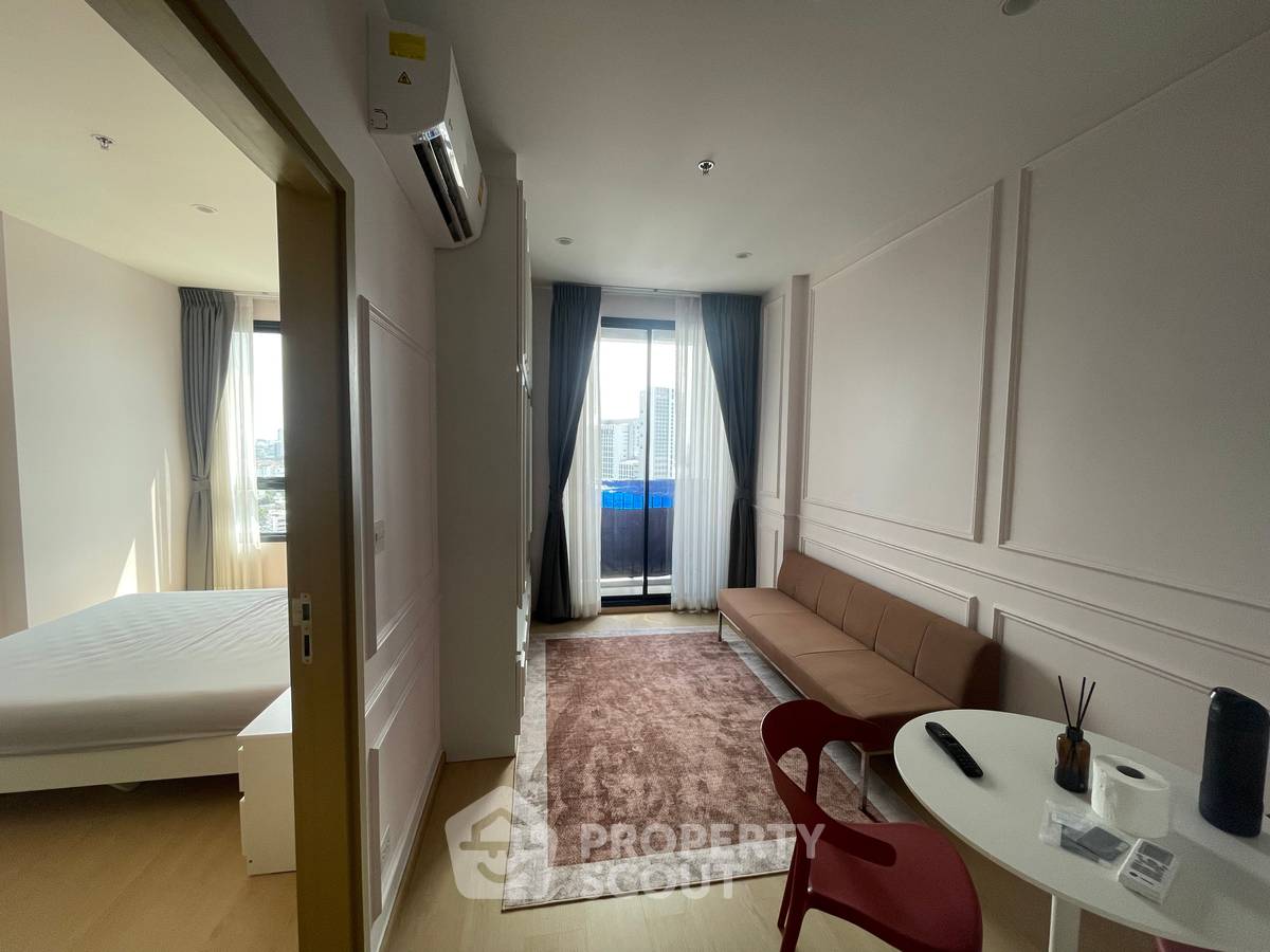 picture Pet-Friendly 19th-Floor 1-BR At Maru Ladprao 15, MRT Ratchadaphisek (ID 3173176) - 2/7