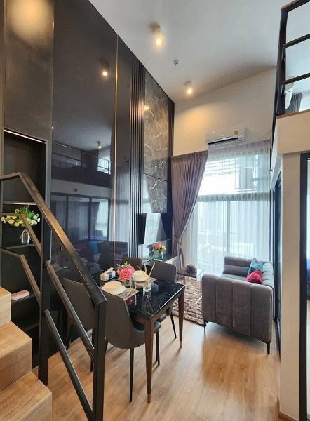 รูป **IDEO Rama 9 – Asoke | Duplex 2 ชั้น ชั้น 30 | 2 ห้องนอน | 52 ตร.ม.**🛋 Fully Furnished | พร้อมเข้าอยู่ - รูปที่ 9/22